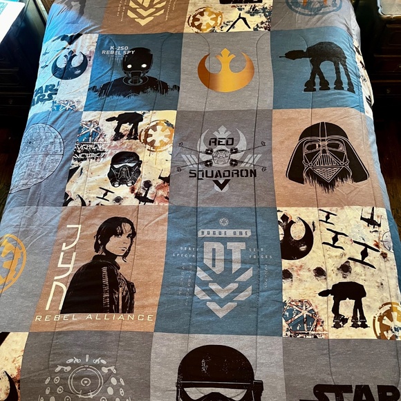 Star Wars Rouge One Full Comforter - Picture 2 of 9
